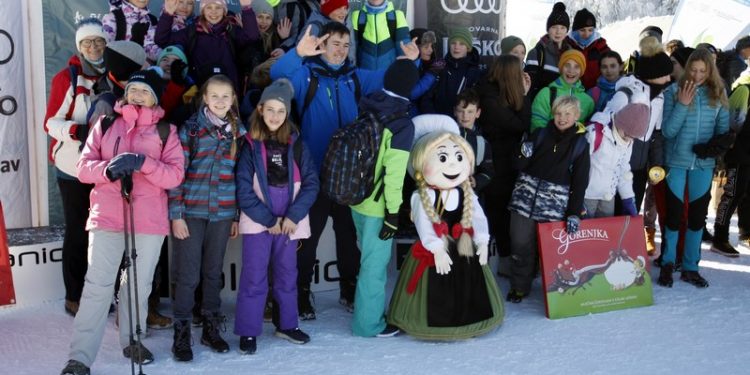 Planica je udeležence šolskega maratona nagradila s pravimi zimskimi razmerami