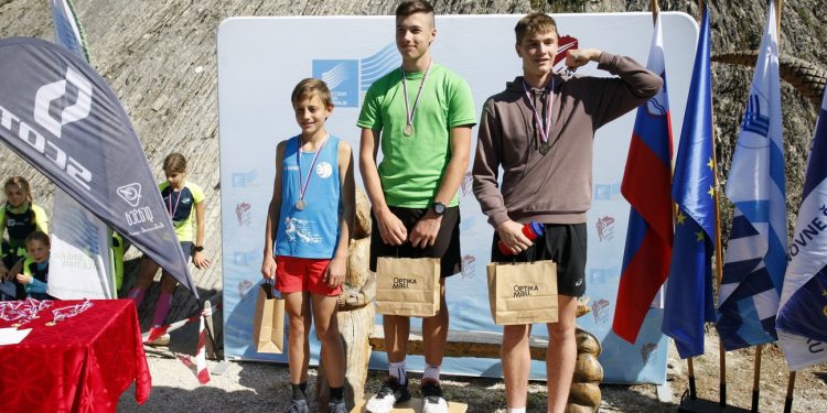 Gorski tek – DP za OŠ in SŠ – FOTOGALERIJA in REZULTATI